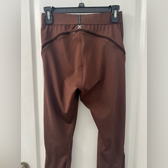 Savage X Fenty Flow High-Waist Trimmed Leggings (Size L) - Picture 11 of 16